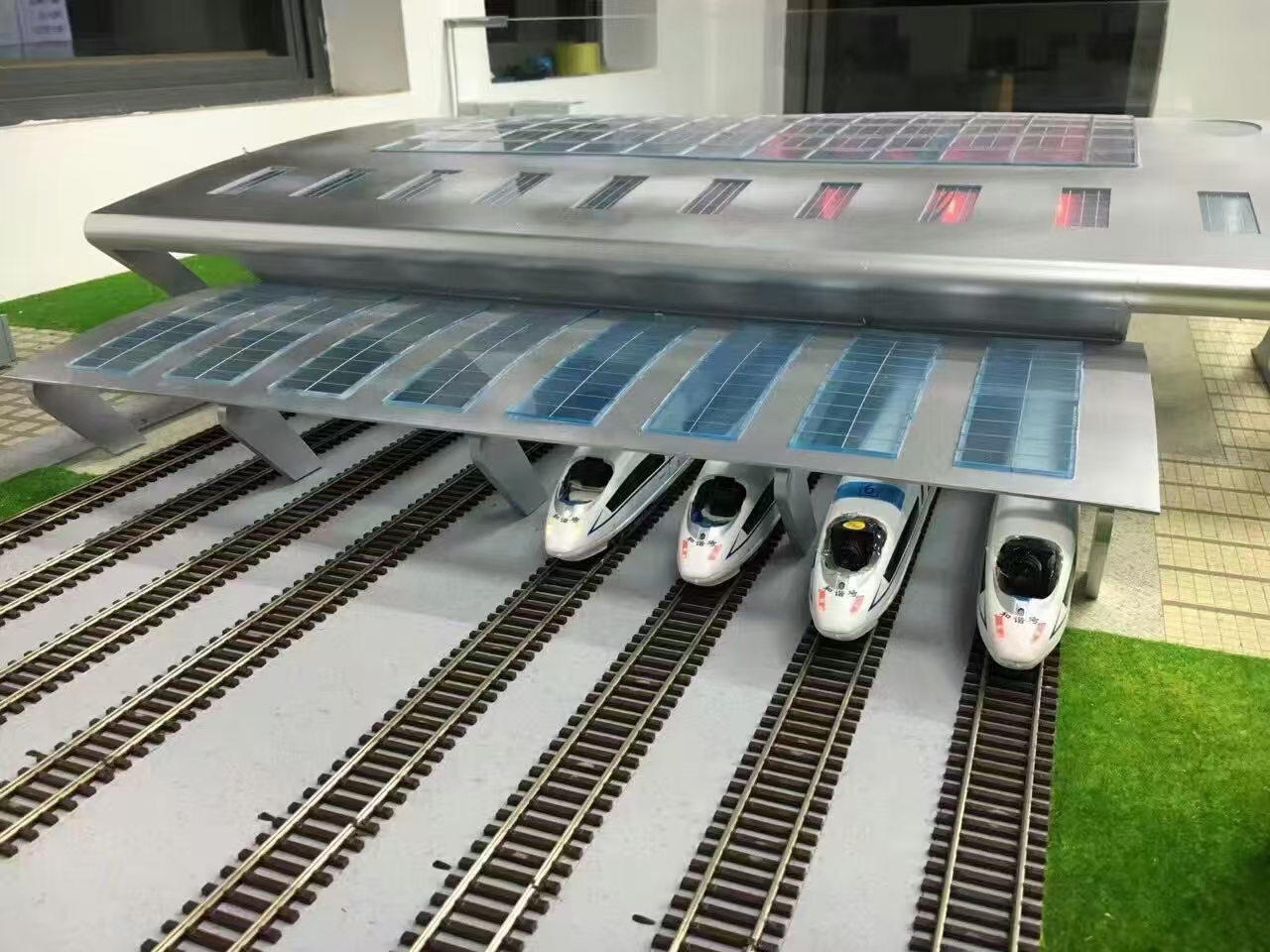 精准还原中国高铁的壮丽画卷，让梦想在方寸间飞驰！